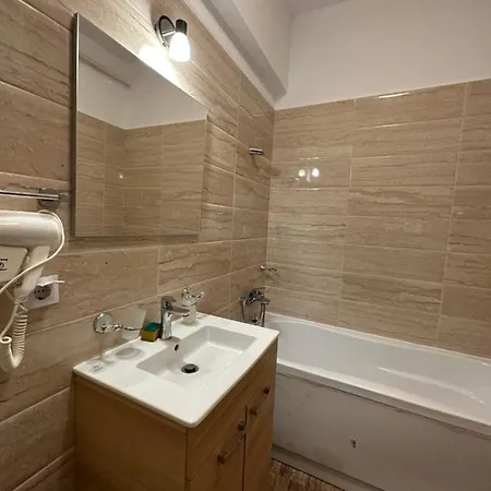97 Rent House Apartament Bukareszt