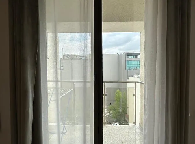 97 Rent House アパート ブカレスト